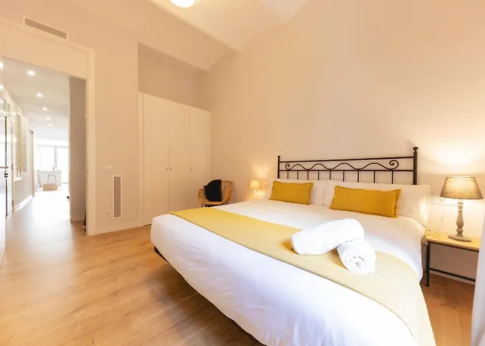 Apartment Bravissimo Riu Onyar, Modern 3 Bedroom Girona